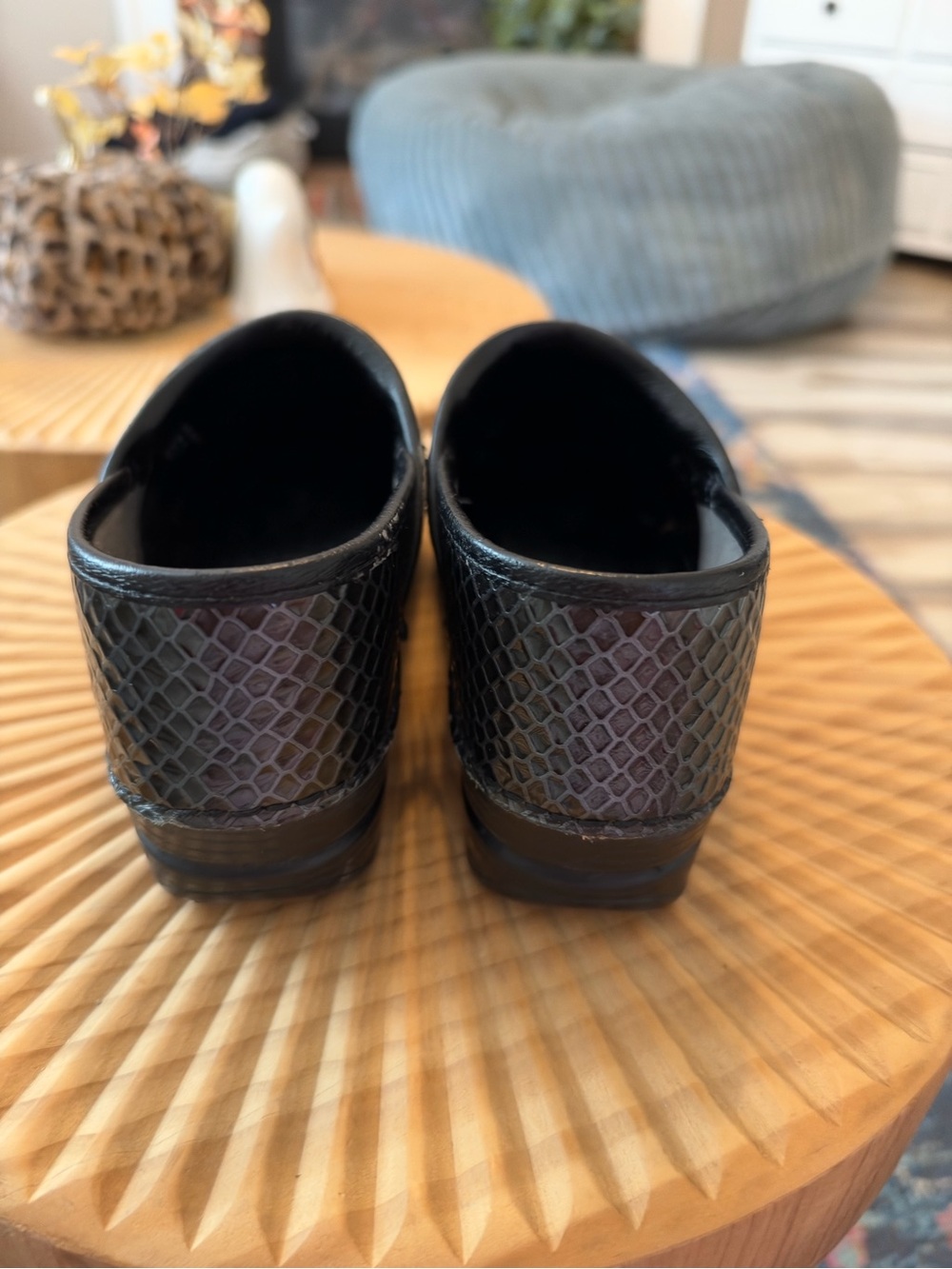 Dansko Pro XP clogs dark metallic/gray snakeskin patent leather Size 39/8.5 - Picture 5 of 11